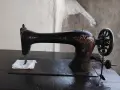 Работеща ретро шевна машина Singer 66K, снимка 2