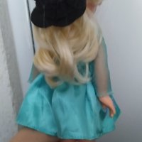 Красива оригинална кукла Елза на Дисни, снимка 3 - Кукли - 34378662