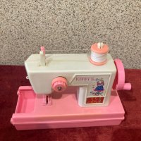 Детска шевна машина, снимка 1 - Играчки за стая - 41532265
