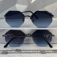 Valentino дамски прозрачни слънчеви очила Осмоъгълник с верижка синджир, снимка 5 - Слънчеви и диоптрични очила - 44623336