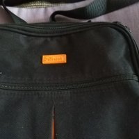 Тръст маркова чанта от промазан плт за през рамо нова 30х23х5см, снимка 3 - Чанти - 39814232