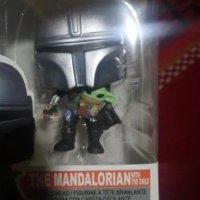 Нова POP! Star Wars Mandalorian with the child Grogu, ръчно изработена екшън фигурка, снимка 5 - Фигурки - 44313795