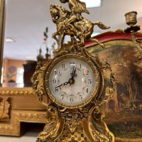 месингов часовник и свещник-Испания, снимка 3 - Антикварни и старинни предмети - 44498037