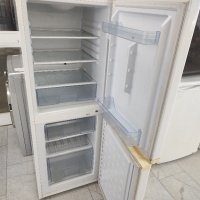 Хладилник с фризер Exquisite , снимка 3 - Хладилници - 44291539