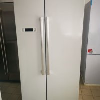 Хладилник с фризер тип американец , снимка 1 - Хладилници - 41311926