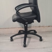 Офис кожен Геймарски въртящ стол внос от германия , снимка 4 - Столове - 42478346