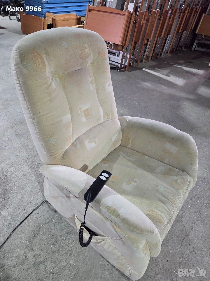 Релаксиращ стол,кресло,фотьойл,музика, снимка 1