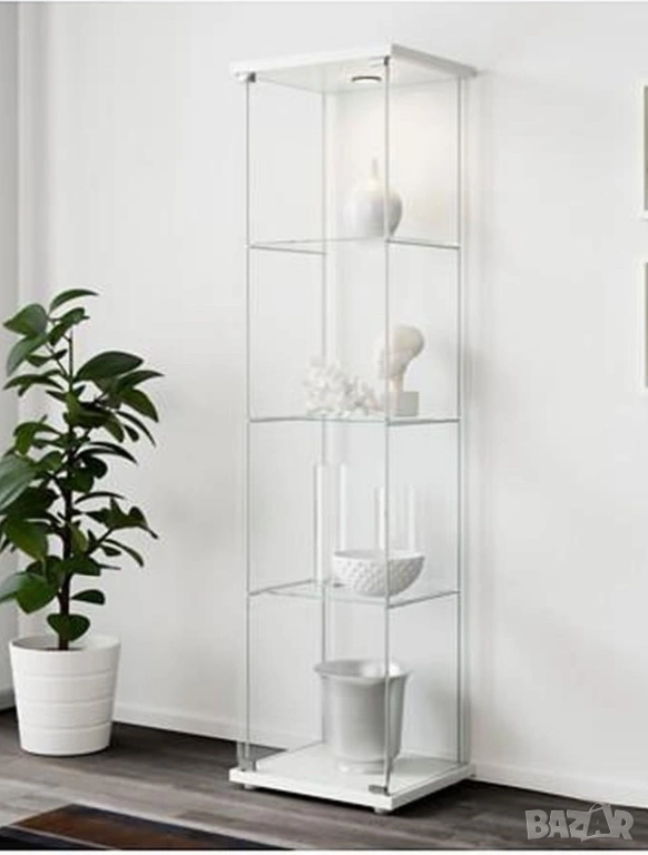 Стъклена витрина, снимка 1