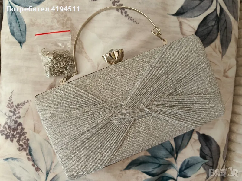 Сребриста вечерна чанта клъч, снимка 1