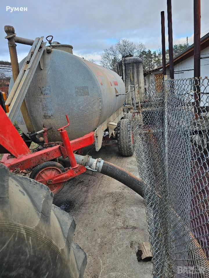 цистерна за течна тор 4000литра, снимка 1