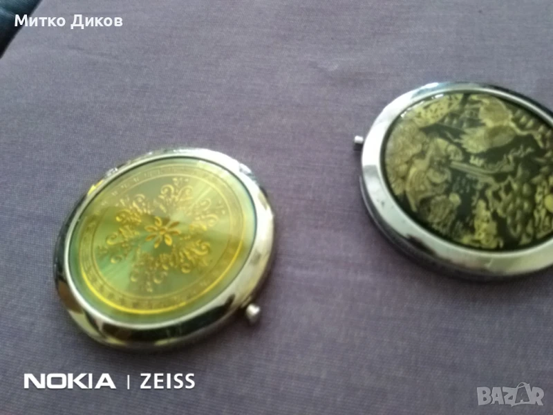 Огледала от соца нови 2 броя сгъваеми джобни козметични, снимка 1