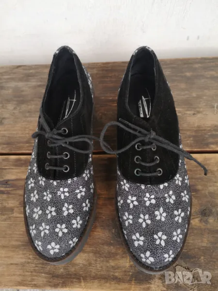 Обувки с оригинален десен и допълнителен ефект с ресни, снимка 1