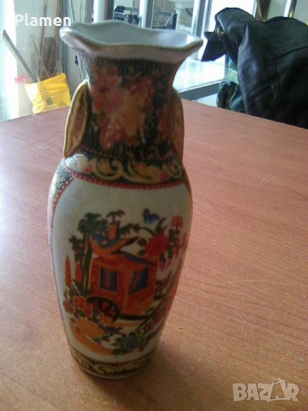 Красива китайска вазичка изрисувана с традиционна китайска живопис, снимка 1