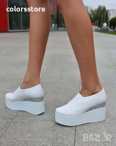 Обувки на платформа - бяла кожа и брокат - VBR90