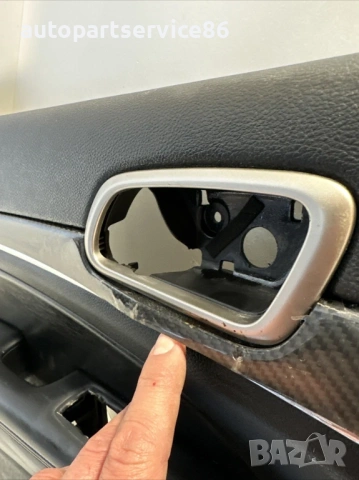 Капак за задна лява врата, облицован с кожа за Jeep Grand Cherokee (2012) 62662D, снимка 2 - Части - 53508738