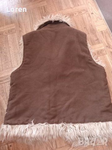 Пухено детско елече, снимка 4 - Детски якета и елеци - 42420941