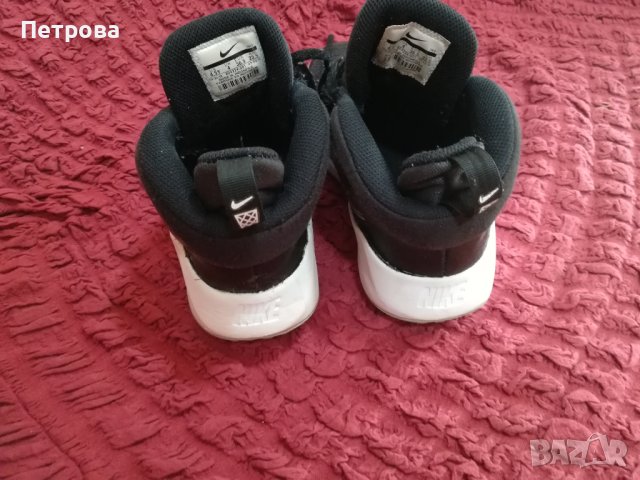 Маратонки Nike номер 37,5, снимка 3 - Детски маратонки - 44209918