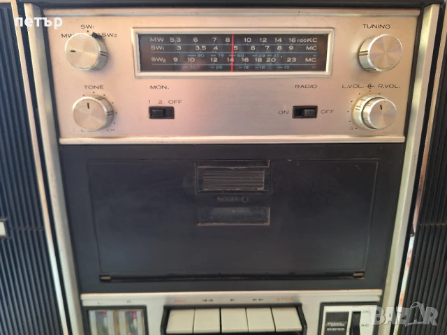 Ретро Касетофон Краун, снимка 3 - Радиокасетофони, транзистори - 51147912