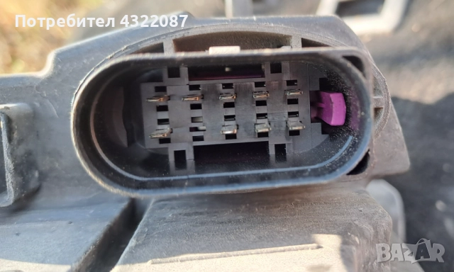 Фар / Фарове Volkswagen Touran II 2011-2015г. 1.6TDI 105к.с, снимка 5 - Части - 51484736