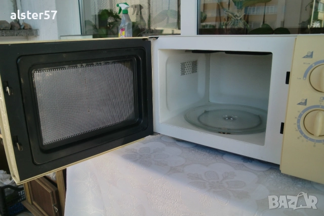 Микровълнова печка Midea MG820AOB с грил, снимка 5 - Микровълнови - 52929333