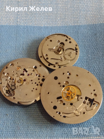 Механизми за стари часовници три броя за части 43046, снимка 1 - Други - 44790940