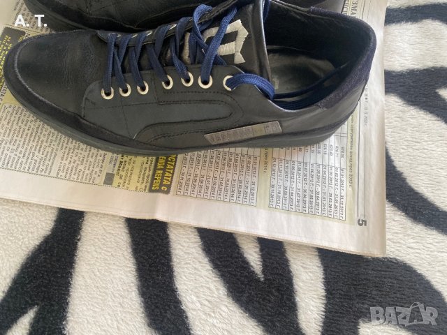 Оригинални кецове John Galliano 41 номер, снимка 3 - Кецове - 40275233