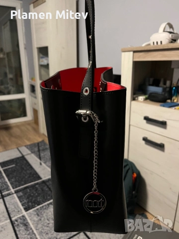 Дамска чанта Mia Tomazzi естествена кожа черен цвят, снимка 3 - Чанти - 53374181