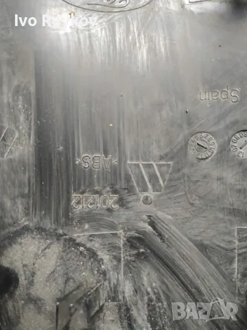 Капак огледало , дясно за VOLVO XC60 MK1 , R1K8A , 201212, снимка 6 - Части - 48443606