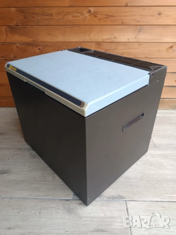 Хладилник на газ 12 и 220 волта Electrolux , снимка 5 - Хладилни чанти - 52505781