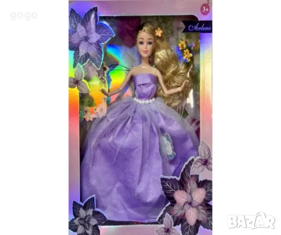 Кукла с красива лилава рокля