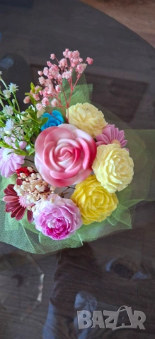 Букет от ароматни сапунени цветя , снимка 9 - Ръчно изработени сувенири - 53761693