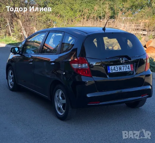 Honda Jazz 1.4i Automat Swiss 14 999 лв. , снимка 5 - Автомобили и джипове - 47914328