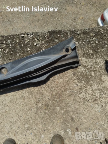 Кора под предното стъкло на Хюндай i30 (07-12) , снимка 2 - Части - 50653894