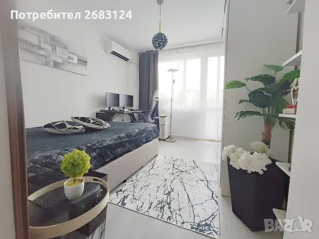 СОБСТВЕНИК продава тристаен, тухлен, ремонтиран апартамент кв.Чайка, снимка 8 - Апартаменти - 47208142