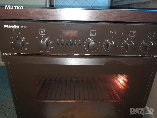 Готварска печка Миеле MIELE H 251 с керамични котлони вградена в Шкаф от МДФ, снимка 18 - Печки, фурни - 56184735