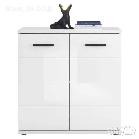 Луксозен комод в бял гланц
