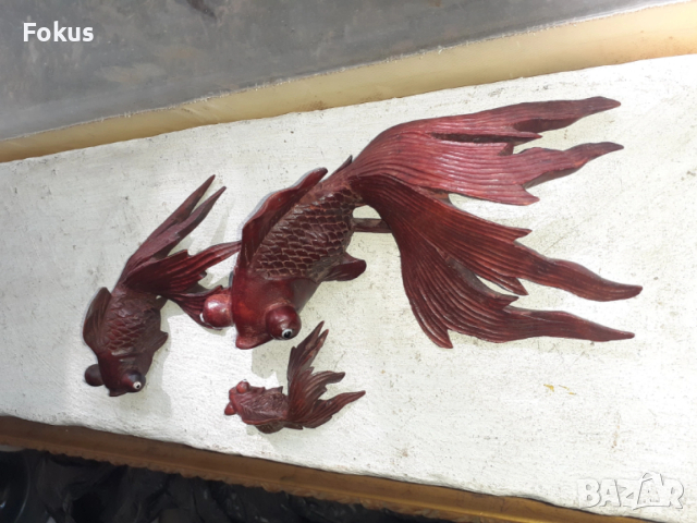 Комплект от три японски бойни риби Кои червено дърво фигура, снимка 3 - Антикварни и старинни предмети - 53366679