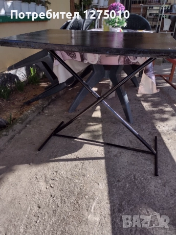 Работна метална маса 