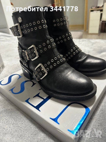 Guess боти, снимка 2 - Дамски боти - 52157527