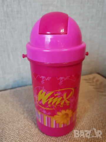 Пластмасова детска чаша със сламка на Winx, снимка 2 - Прибори, съдове, шишета и биберони - 44572499