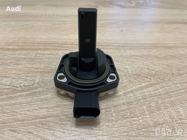 Датчик ниво масло Audi Volkswagen 1J0907660A 1J0907660B 1J0907660 6PR008079 Hella 6PR008079041, снимка 3 - Части - 52312034