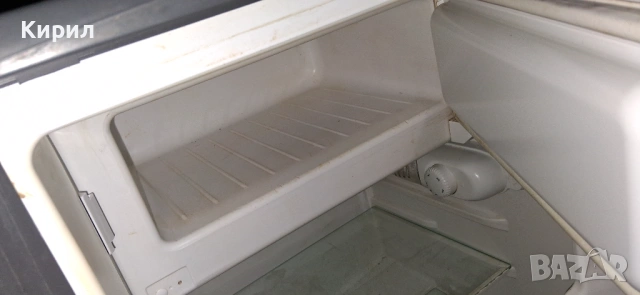 Продавам почти неизползван хладилник малък, снимка 3 - Хладилници - 53819836