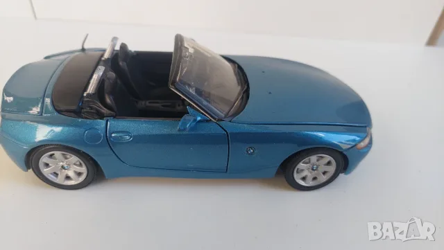 Мащаб 1/24 (BMW Z4 Roadster / Convertible, 2010 г., поколение E89), снимка 2 - Колекции - 56057859