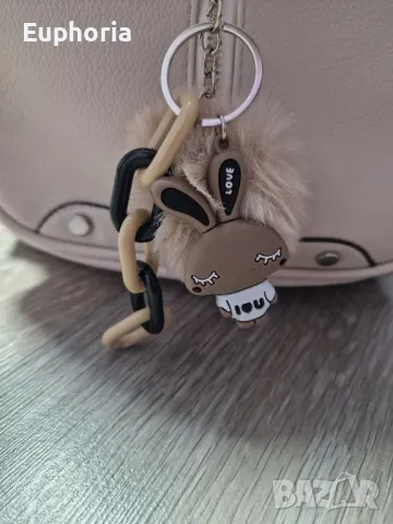 Дамска раничка 🍀, снимка 3 - Чанти - 48935677