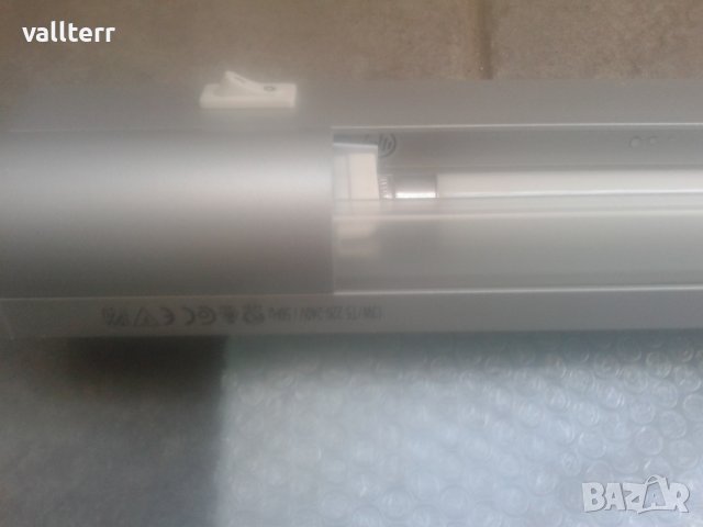 лампа алуминисцентна  лампа със стойка  рафче стъклено-60%, снимка 3 - Други стоки за дома - 44422169