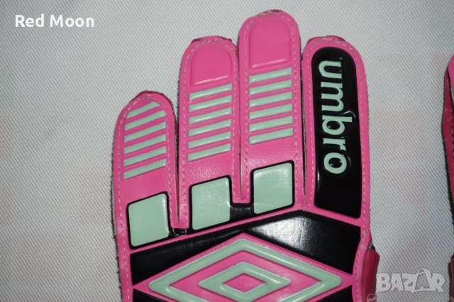 Футболни Дамски ръкавици Umbro Размер 9, снимка 2 - Ръкавици - 42509199