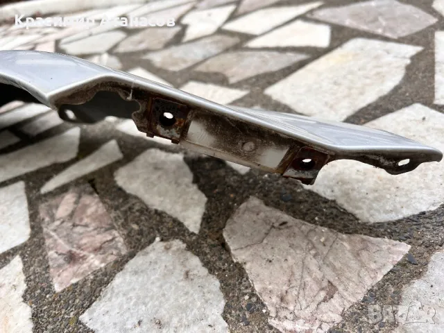 Калник преден десен за Мерцедес Ц-класа W204. 2011-2014г, снимка 5 - Части - 49261780