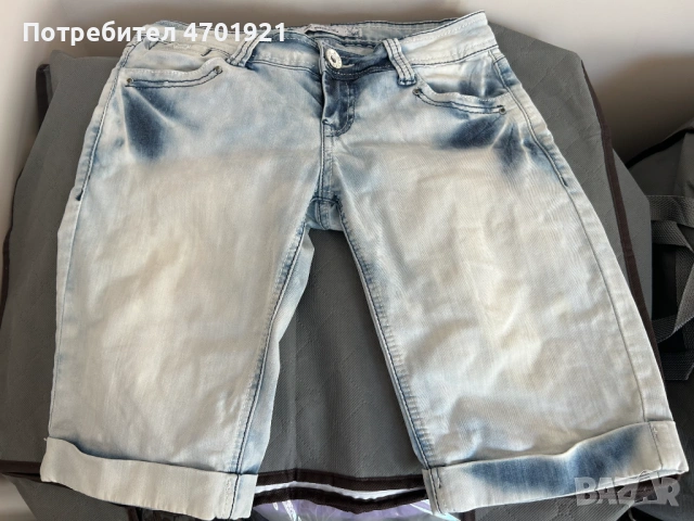 Дамски дънкови бермуди, снимка 7 - Къси панталони и бермуди - 53216077