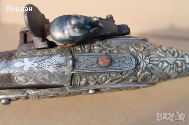 Кремъчен пистолет със сребърен обков, снимка 16 - Други ценни предмети - 47634044