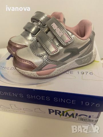 Обувки Primigi за момиче 20 номер, снимка 5 - Бебешки обувки - 35236444